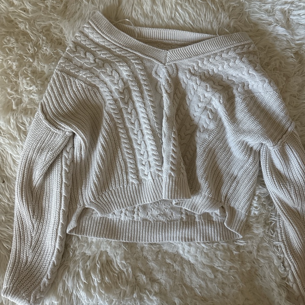 Aeropostale Cream V-Neck Cable Knit Sweater